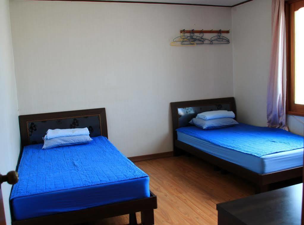 Hotel Minjoonggak à Seogwipo Extérieur photo
